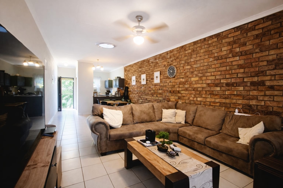 2 Bedroom Property for Sale in Safari Gardens North West